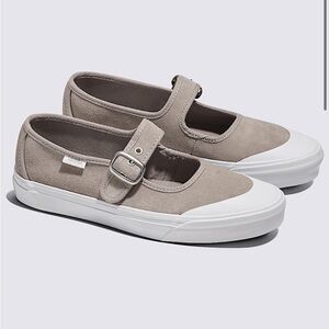 Vans MaryJanes Atmosphere Grey Color size 8 women’s